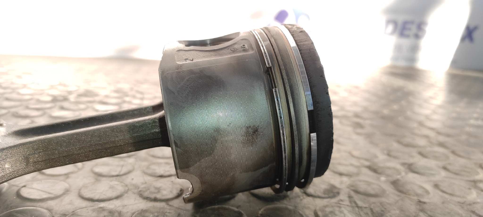 PISTON BMW X3 (E83) - vista 4