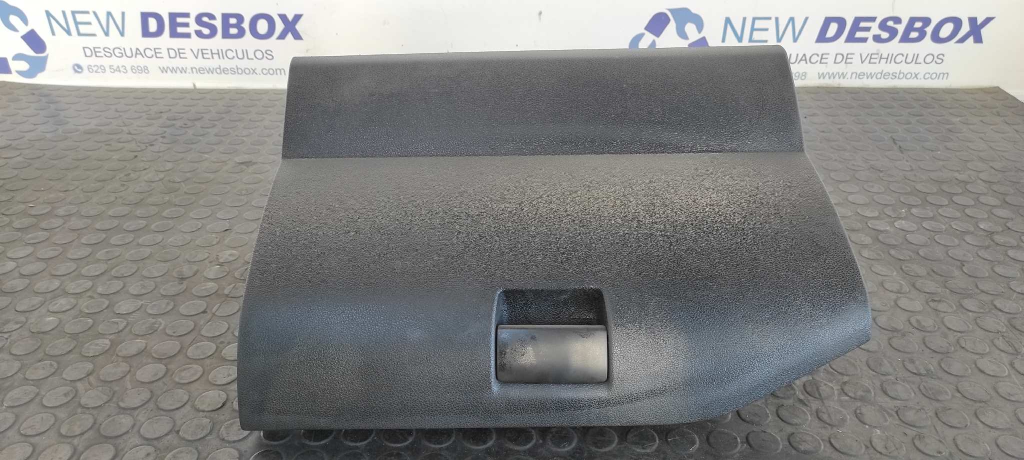 GUANTERA PEUGEOT PARTNER KOMBI