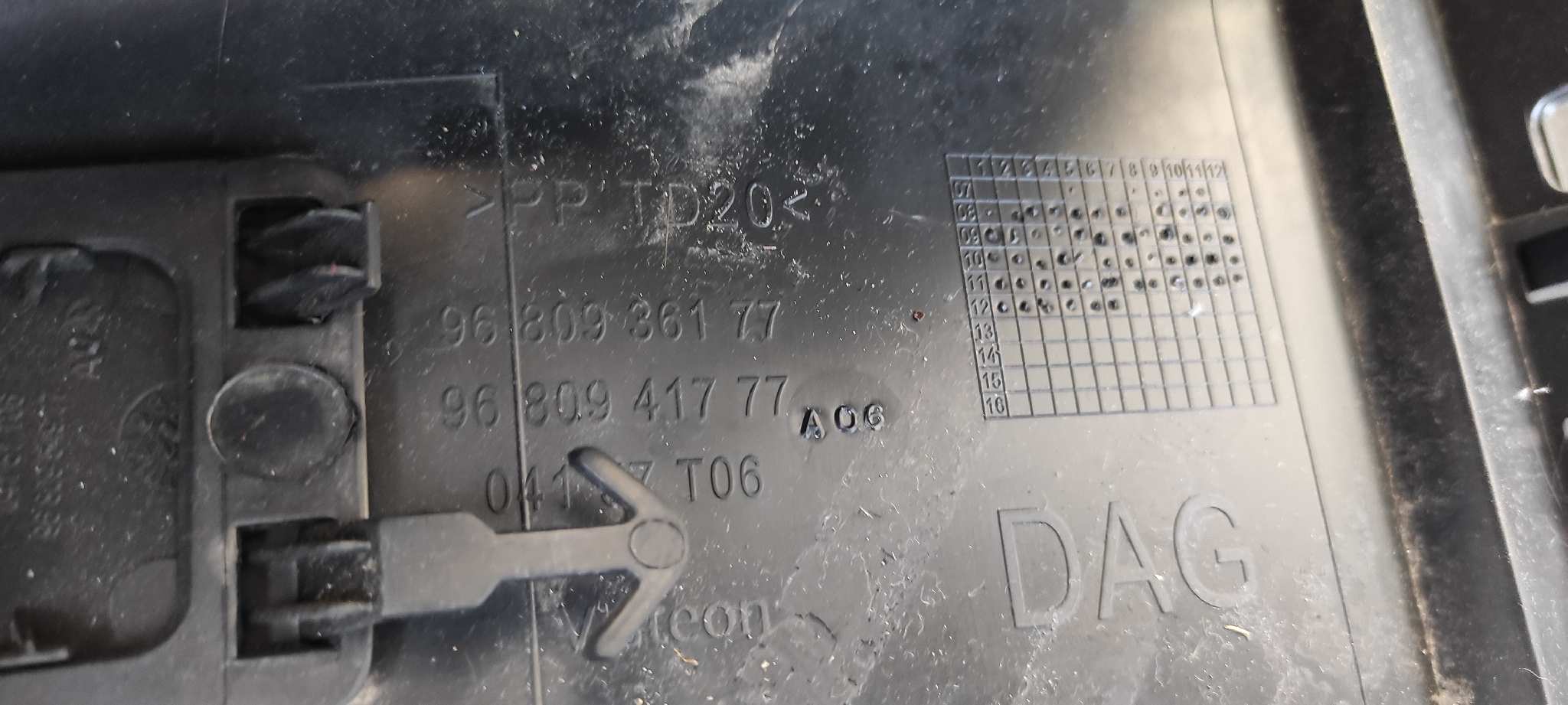 GUANTERA PEUGEOT PARTNER KOMBI - vista 8