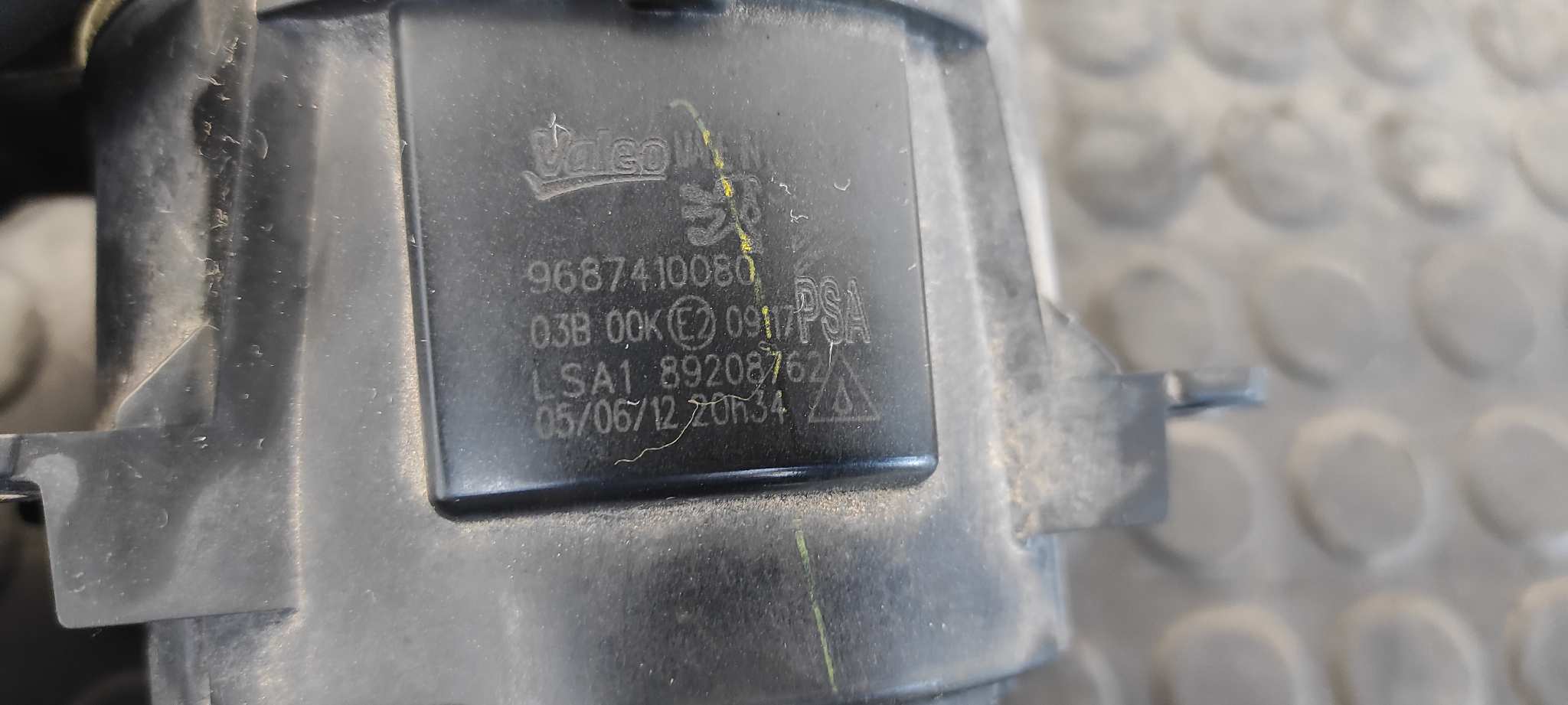 FARO ANTINIEBLA IZQUIERDO PEUGEOT PARTNER KOMBI - vista 3