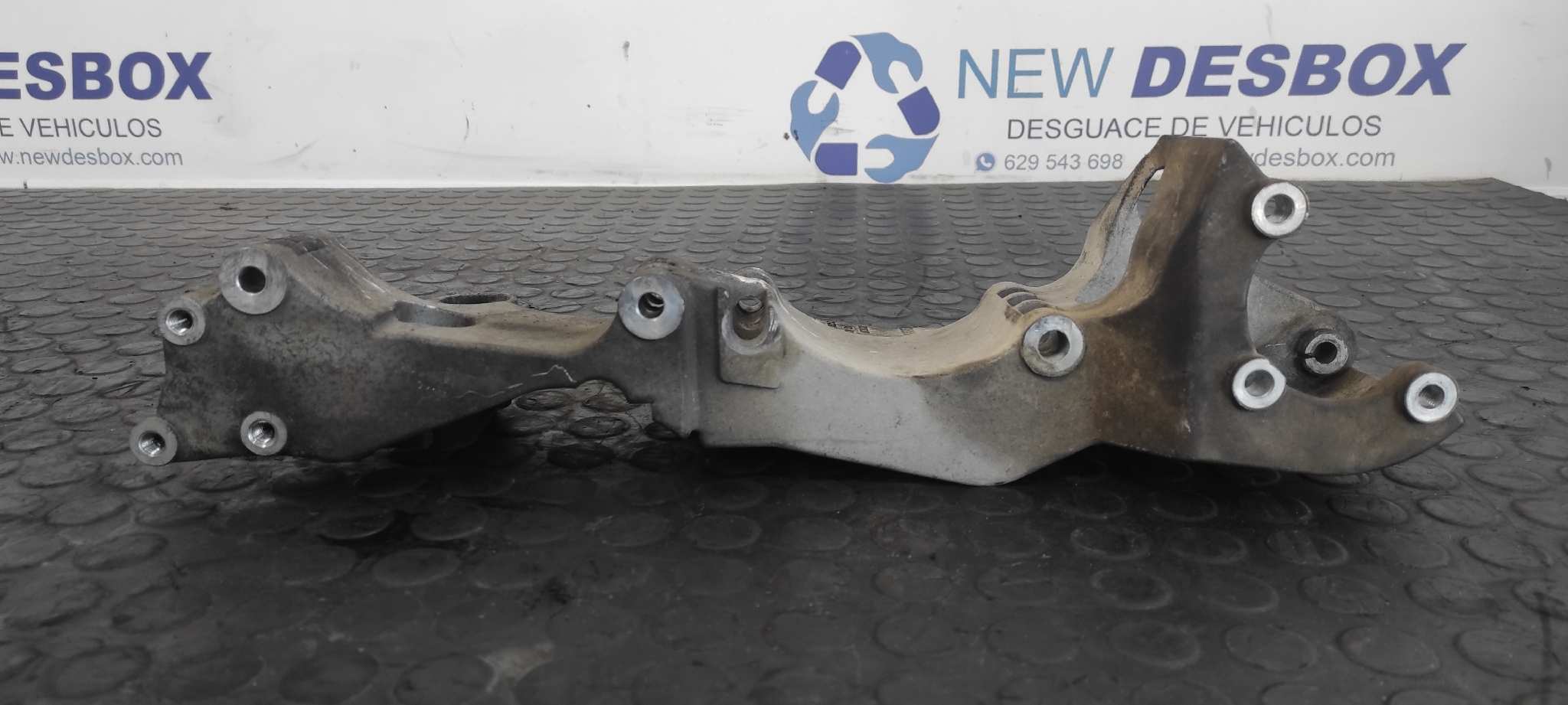 SOPORTE ALTERNADOR VOLKSWAGEN GOLF IV BERLINA (1J1) - vista 4