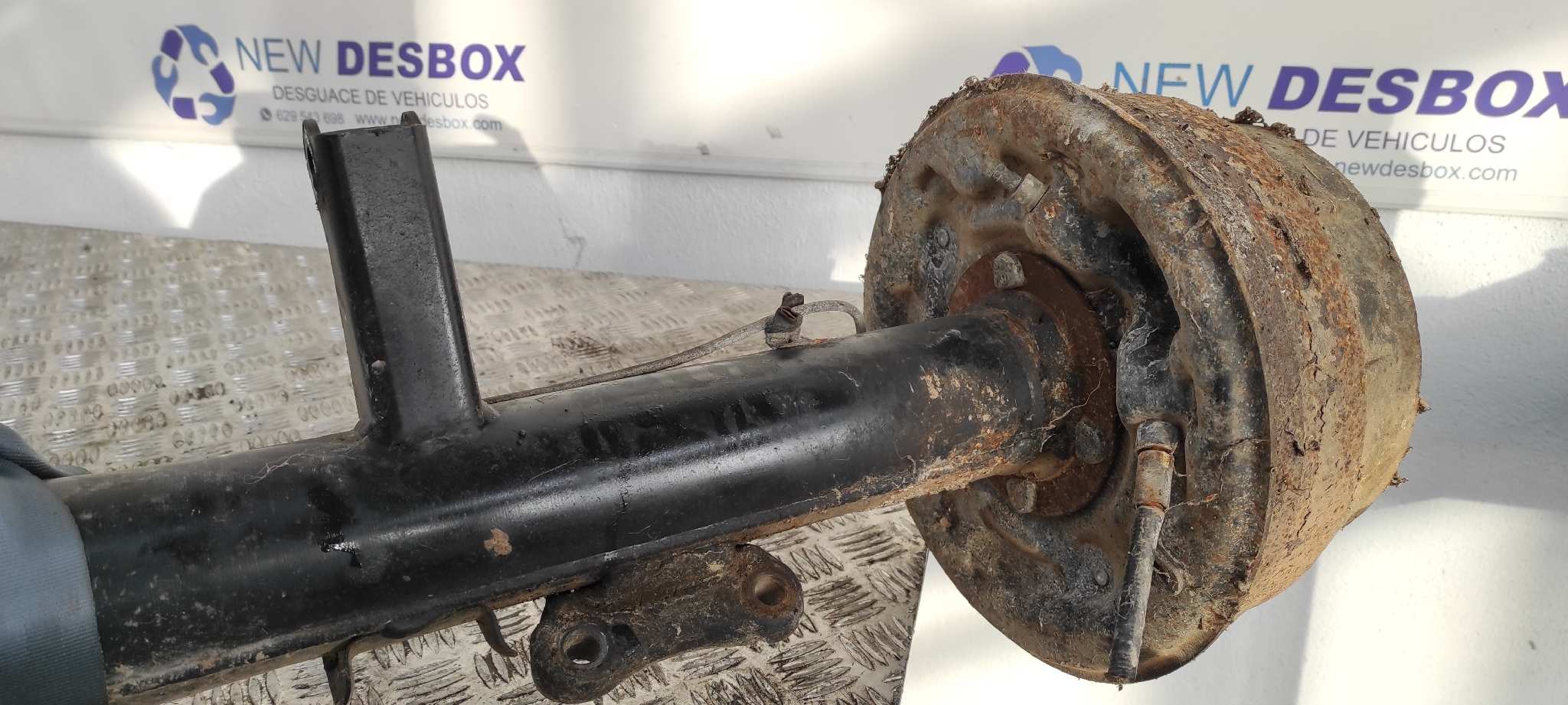 PUENTE TRASERO NISSAN TRADE - vista 2