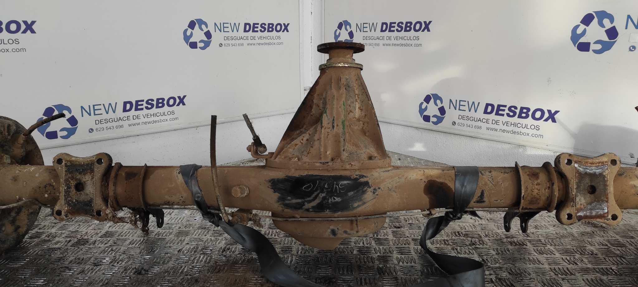 PUENTE TRASERO NISSAN TRADE - vista 10