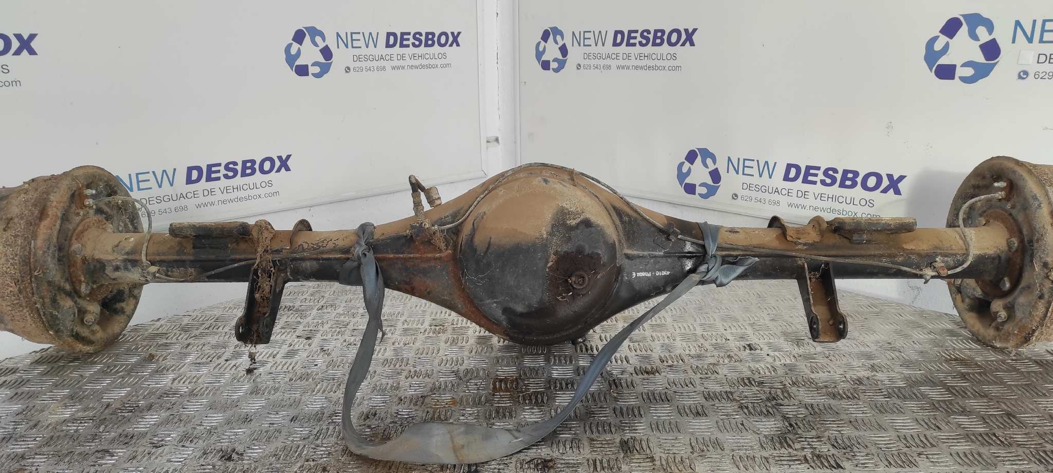 PUENTE TRASERO NISSAN TRADE - vista 4