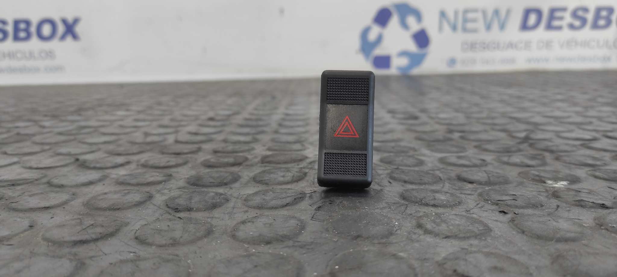 WARNING RENAULT 19 HATCHBACK (B/C53)