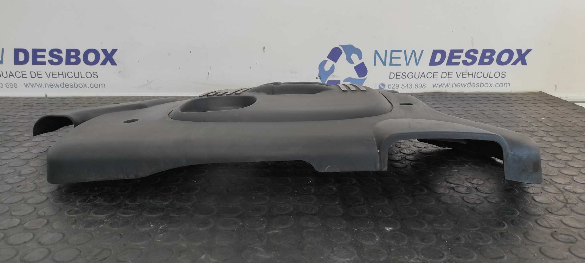 TAPA MOTOR BMW X3 (E83) - vista 3