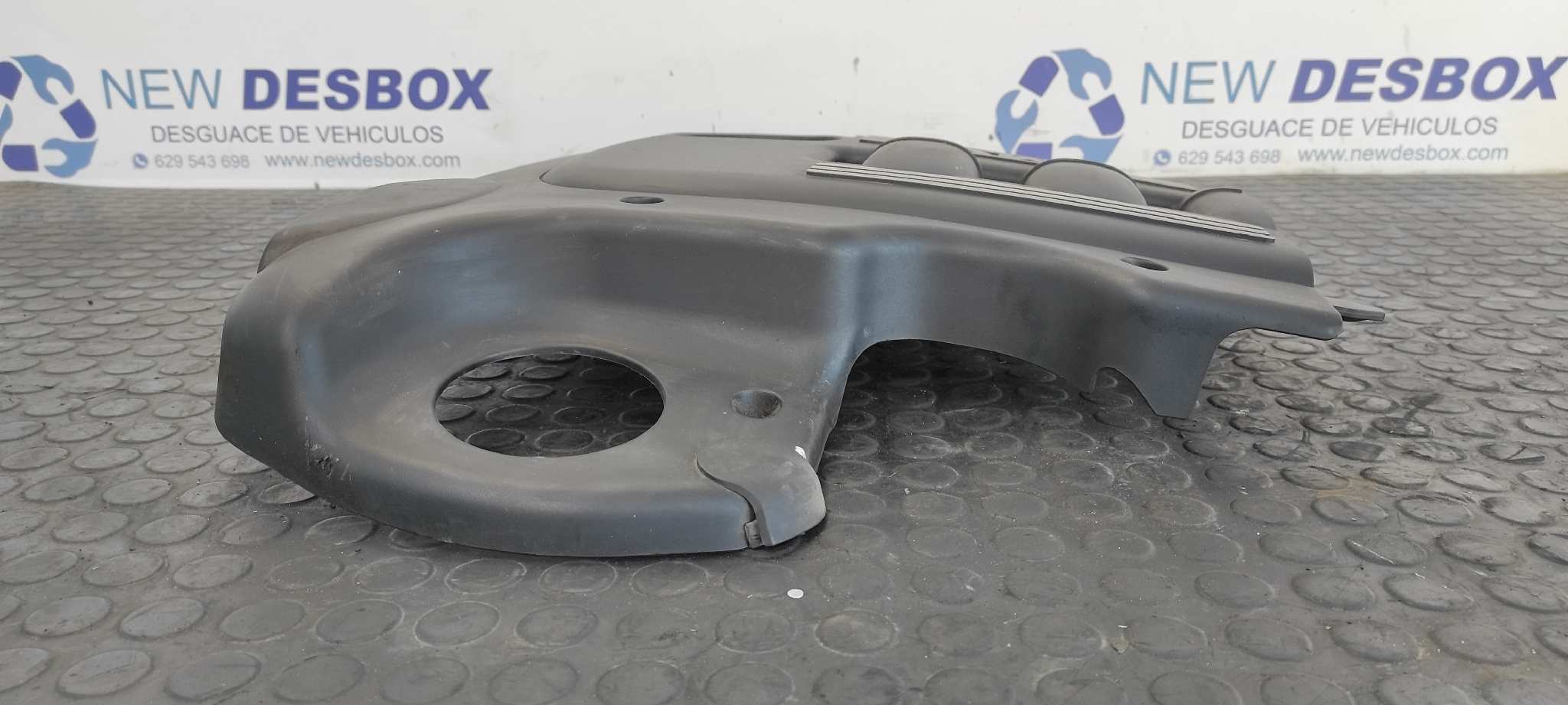 TAPA MOTOR BMW X3 (E83) - vista 2