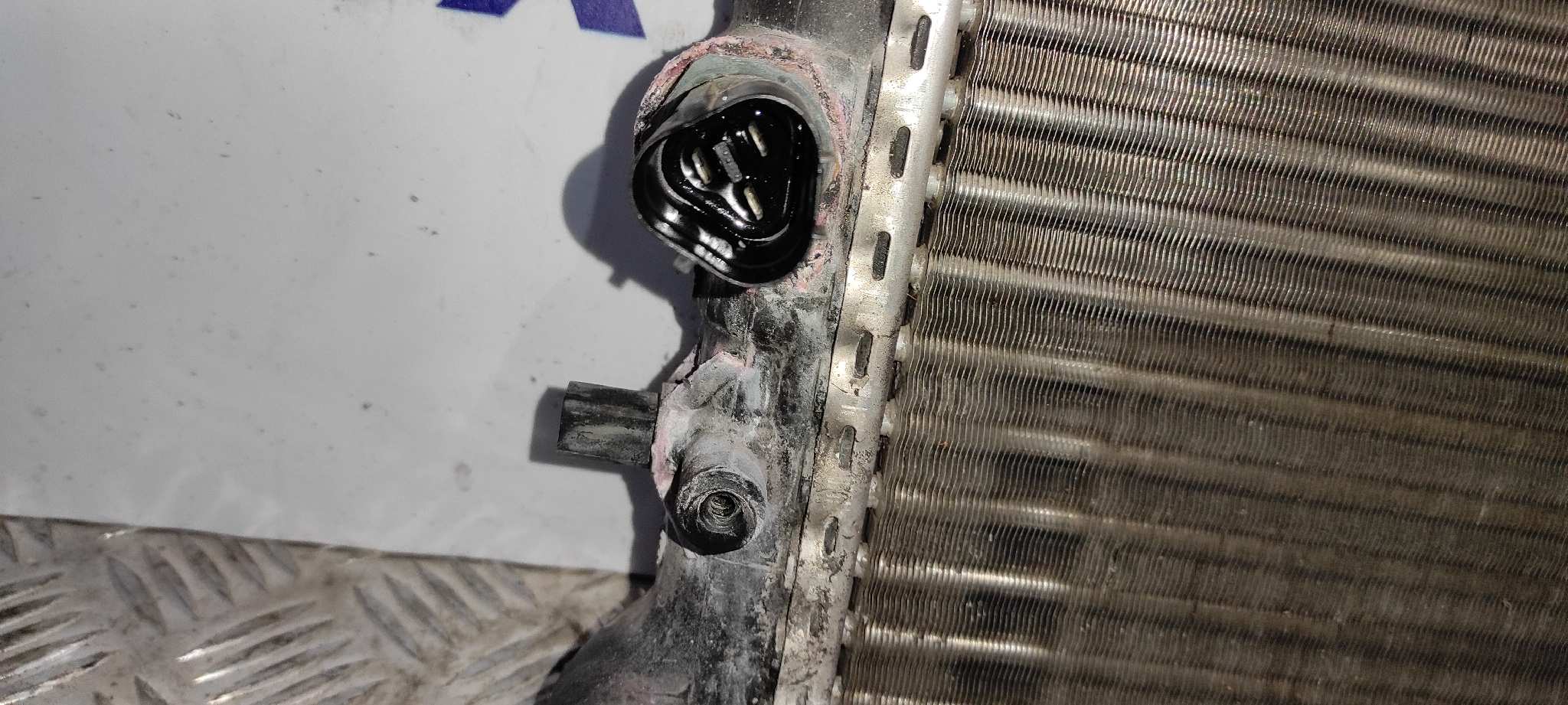 RADIADOR AGUA SKODA FABIA (6Y2/6Y3) - vista 3