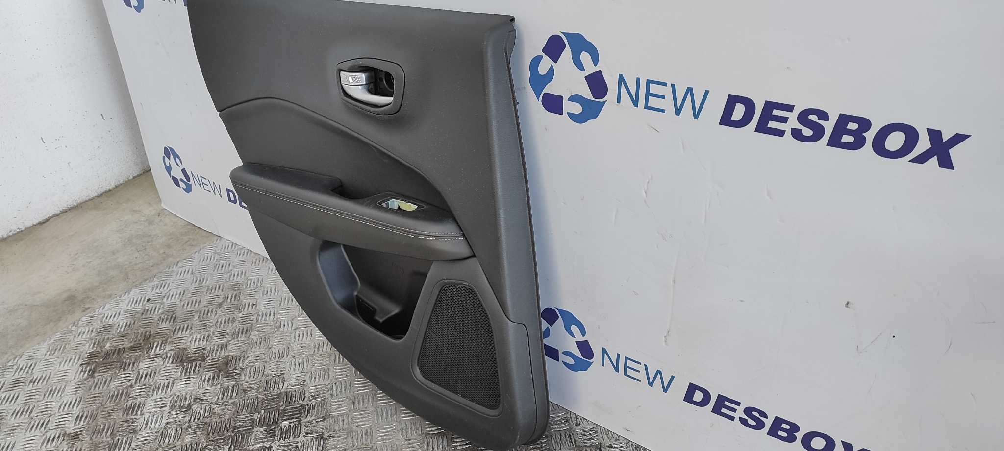 JUEGO TAPIZADOS / CARTONERAS JEEP COMPASS II - vista 3