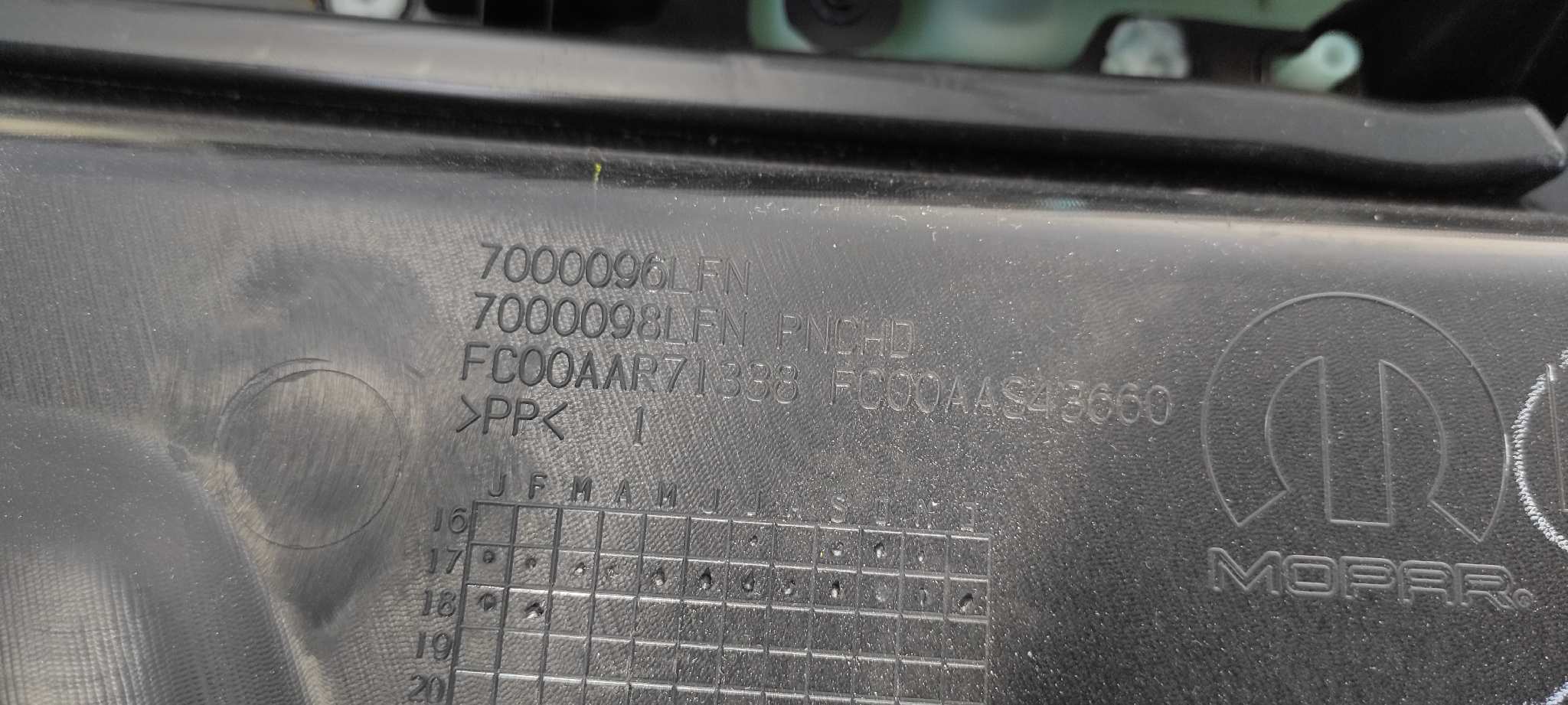 JUEGO TAPIZADOS / CARTONERAS JEEP COMPASS II - vista 8