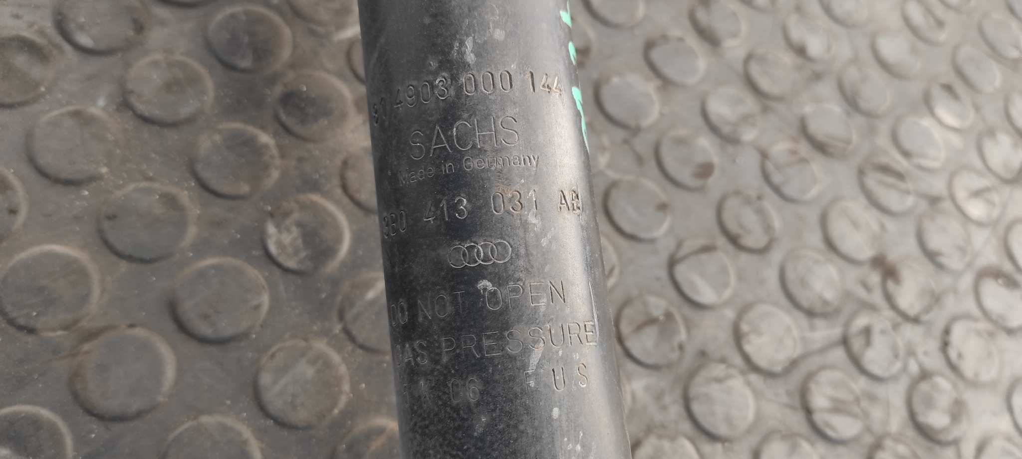 AMORTIGUADOR DELANTERO DERECHO VOLKSWAGEN PASSAT BERLINA (3B3) - vista 3