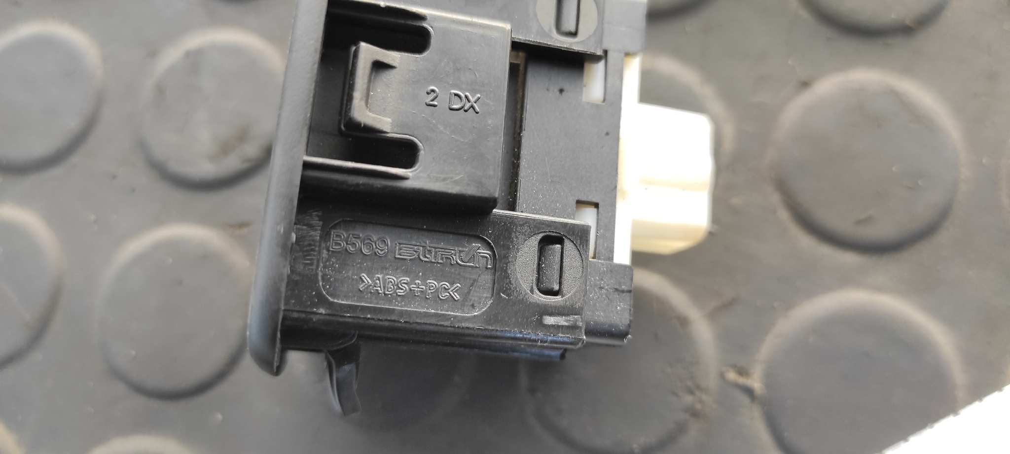 MANDO ELEVALUNAS TRASERO DERECHO JEEP COMPASS II - vista 3