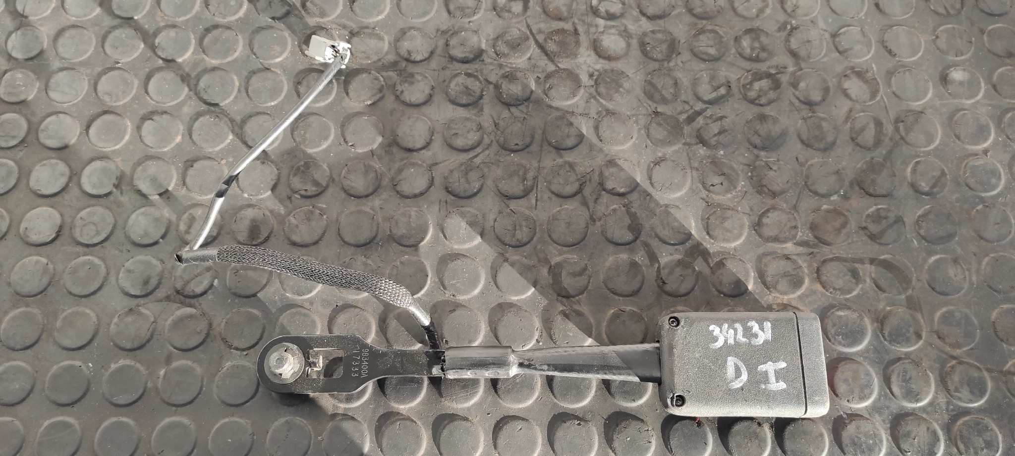 PRETENSOR AIRBAG IZQUIERDO JEEP COMPASS II - vista 3