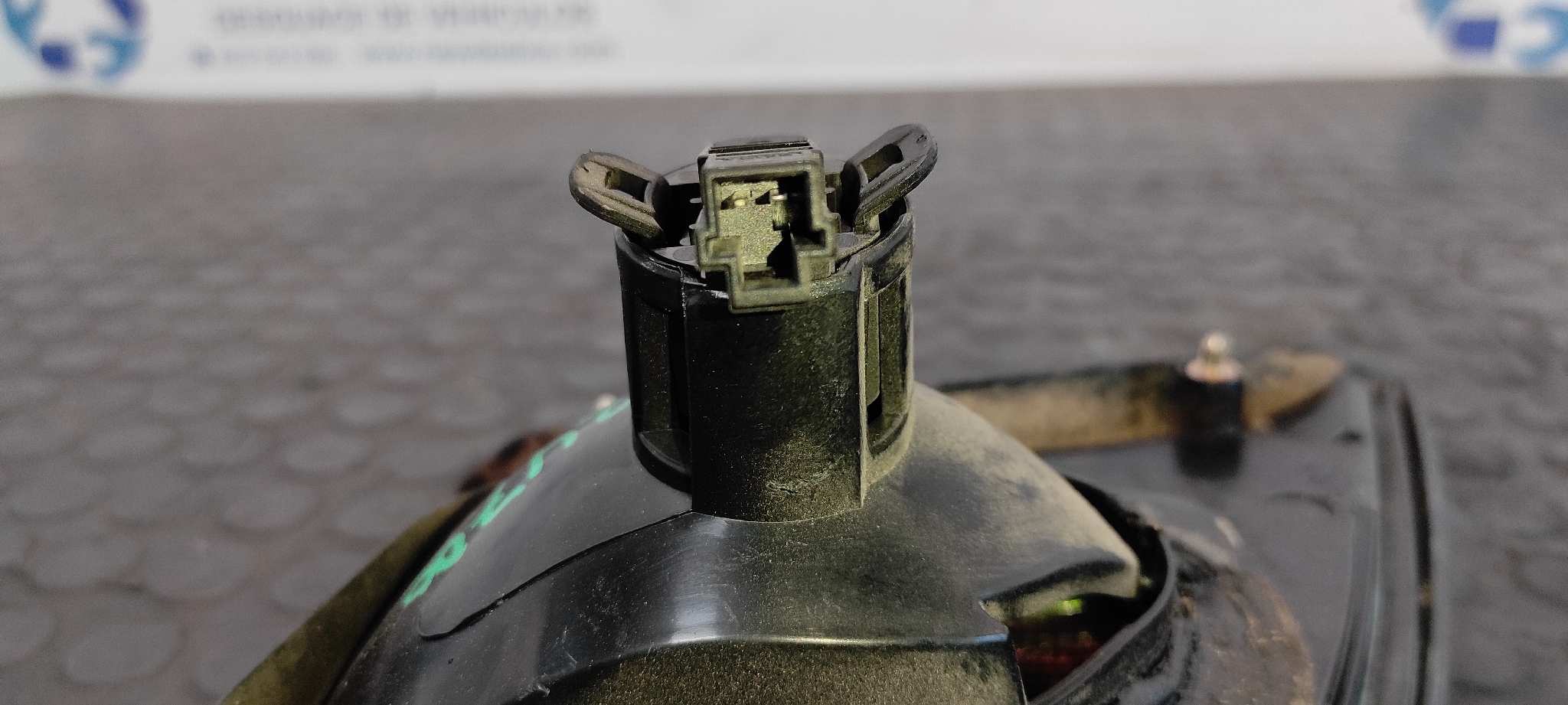 PILOTO PORTON DERECHO NISSAN PRIMERA TRAV. (WP11) - vista 3