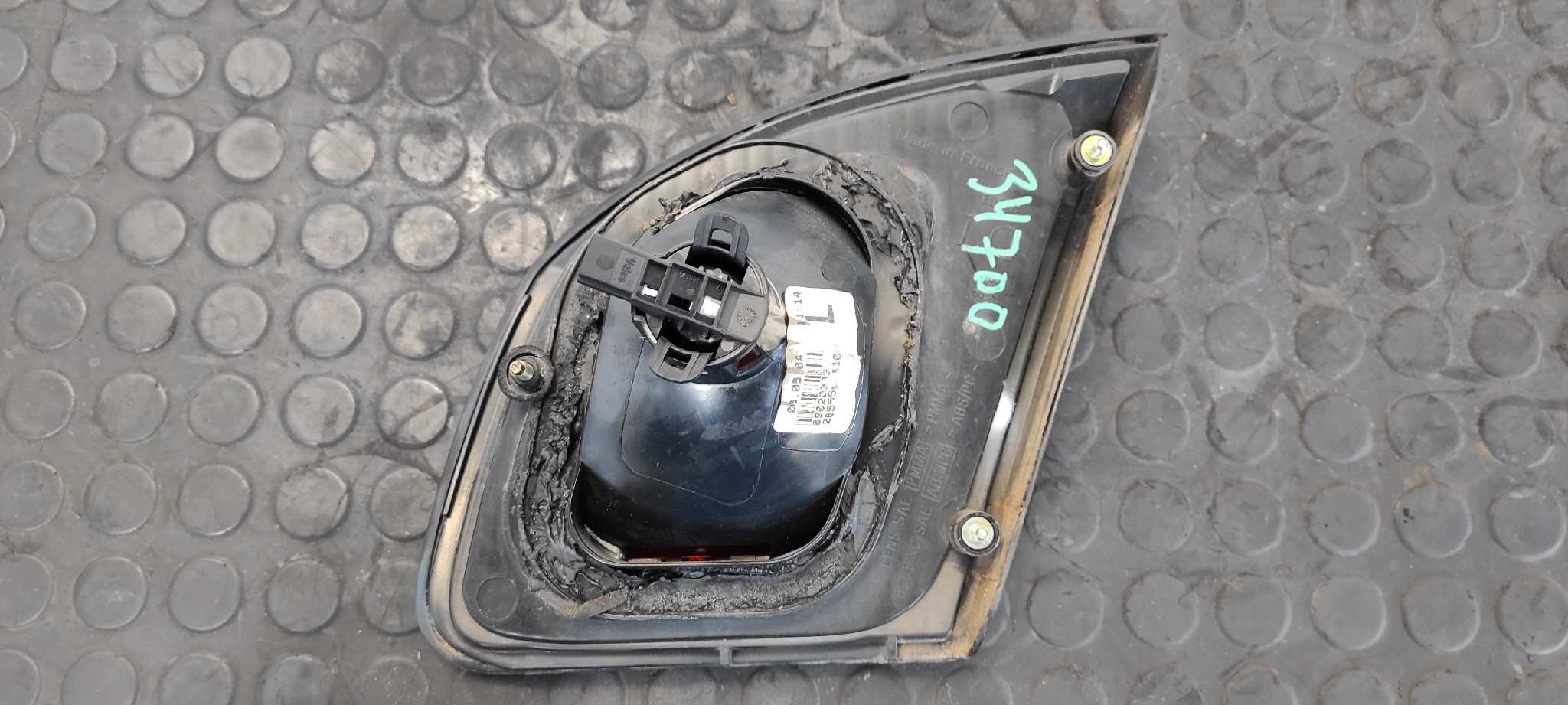 PILOTO PORTON IZQUIERDO NISSAN PRIMERA TRAV. (WP11) - vista 3