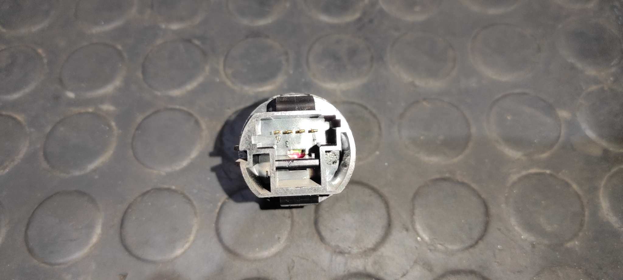 INTERRUPTOR RENAULT MEGANE II CLASSIC BERLINA - vista 3