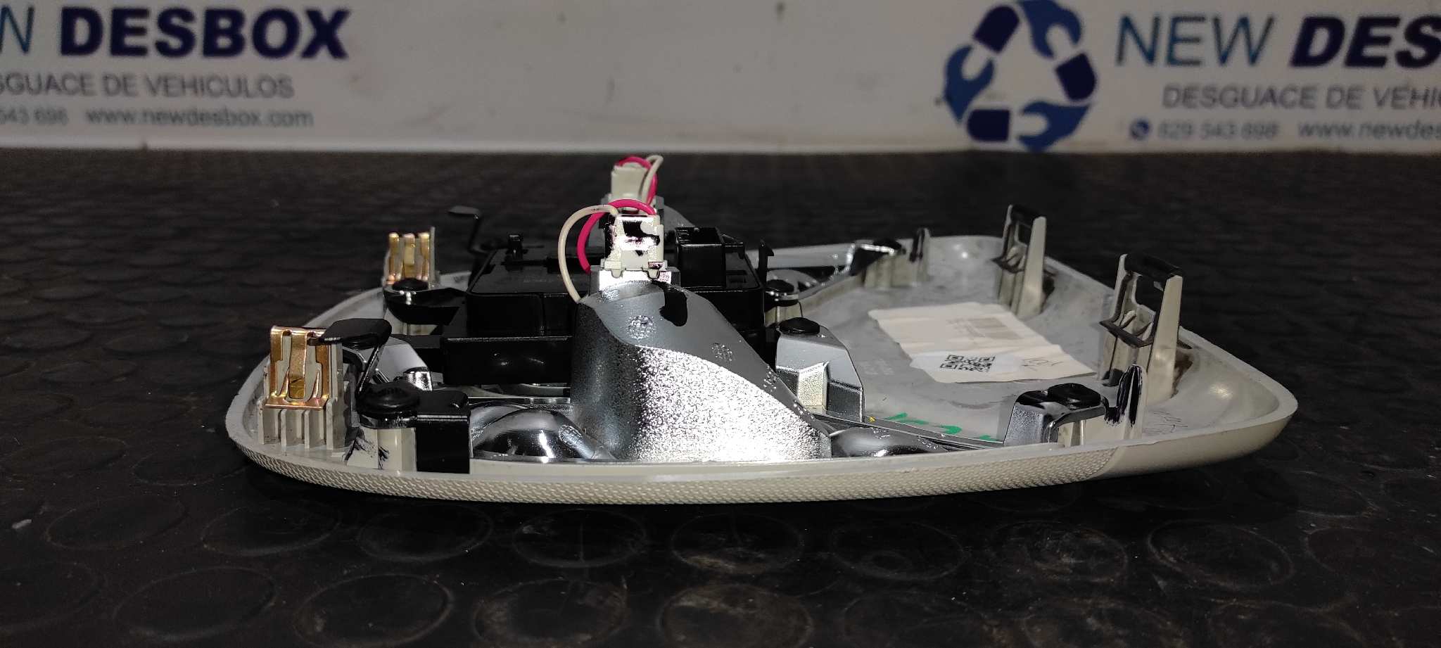 LUZ INTERIOR JEEP COMPASS II - vista 4