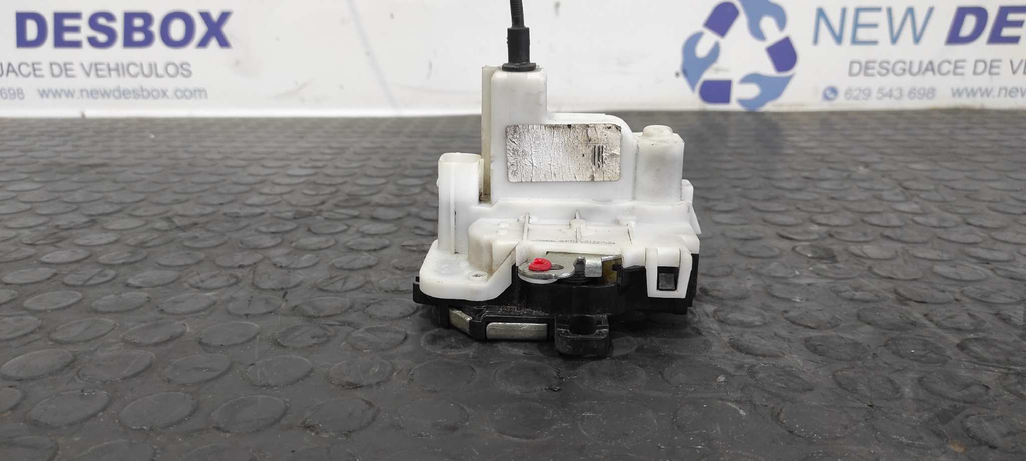 CERRADURA PUERTA DELANTERA DERECHA FIAT NUOVA 500 (150)