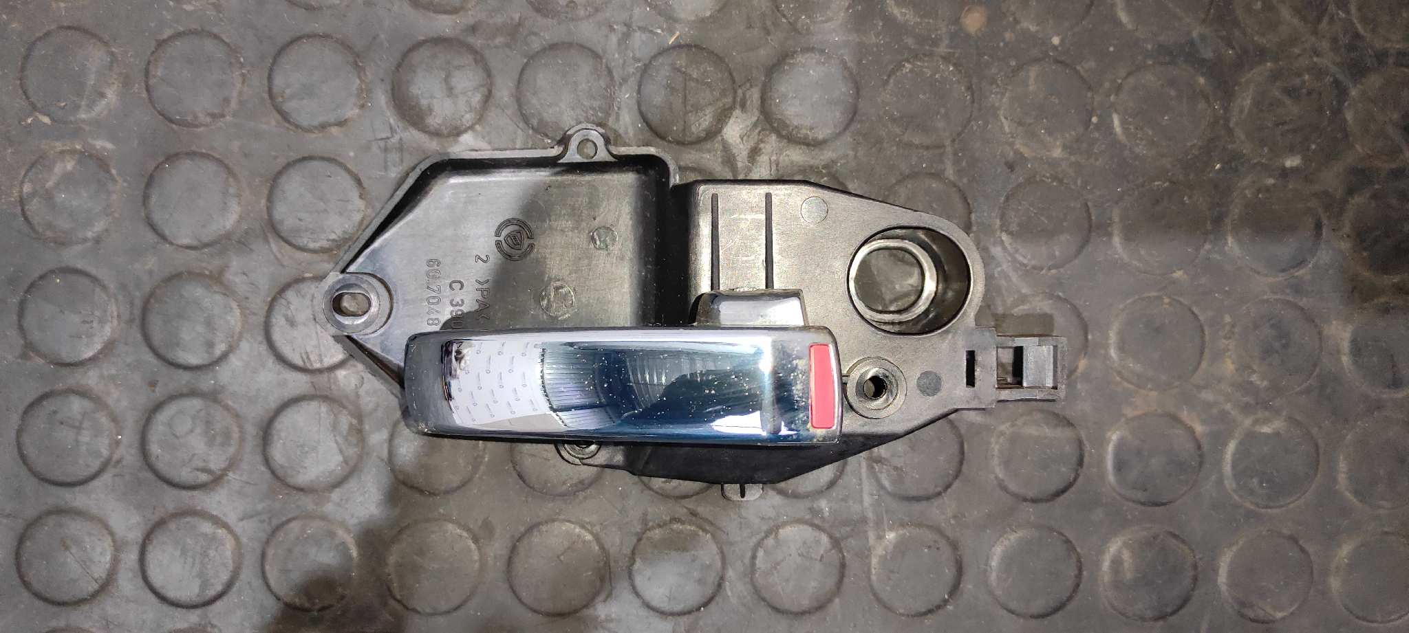 MANETA INTERIOR DELANTERA DERECHA FIAT NUOVA 500 (150)