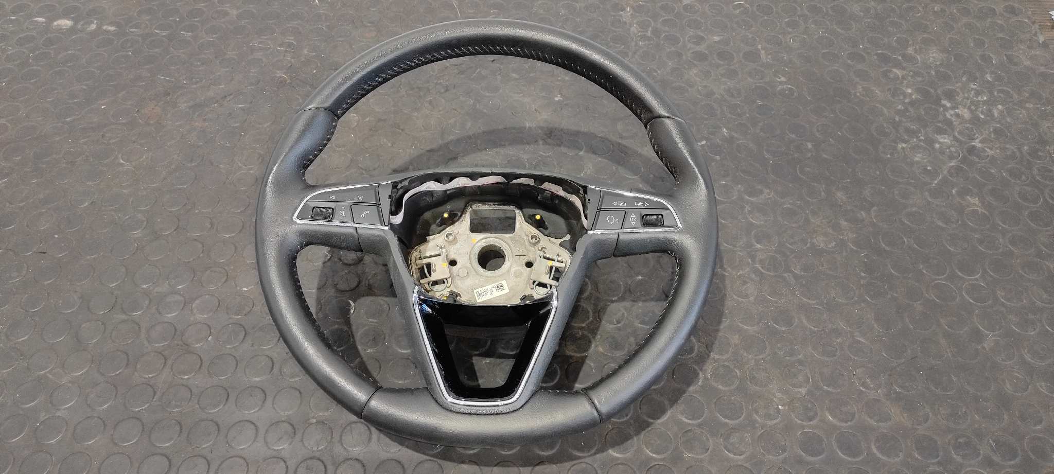 VOLANTE SEAT IBIZA SC (6P5)