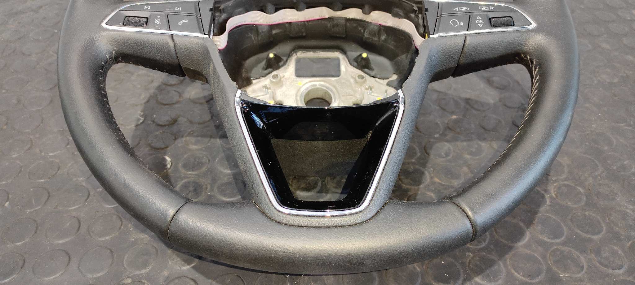 VOLANTE SEAT IBIZA SC (6P5) - vista 10