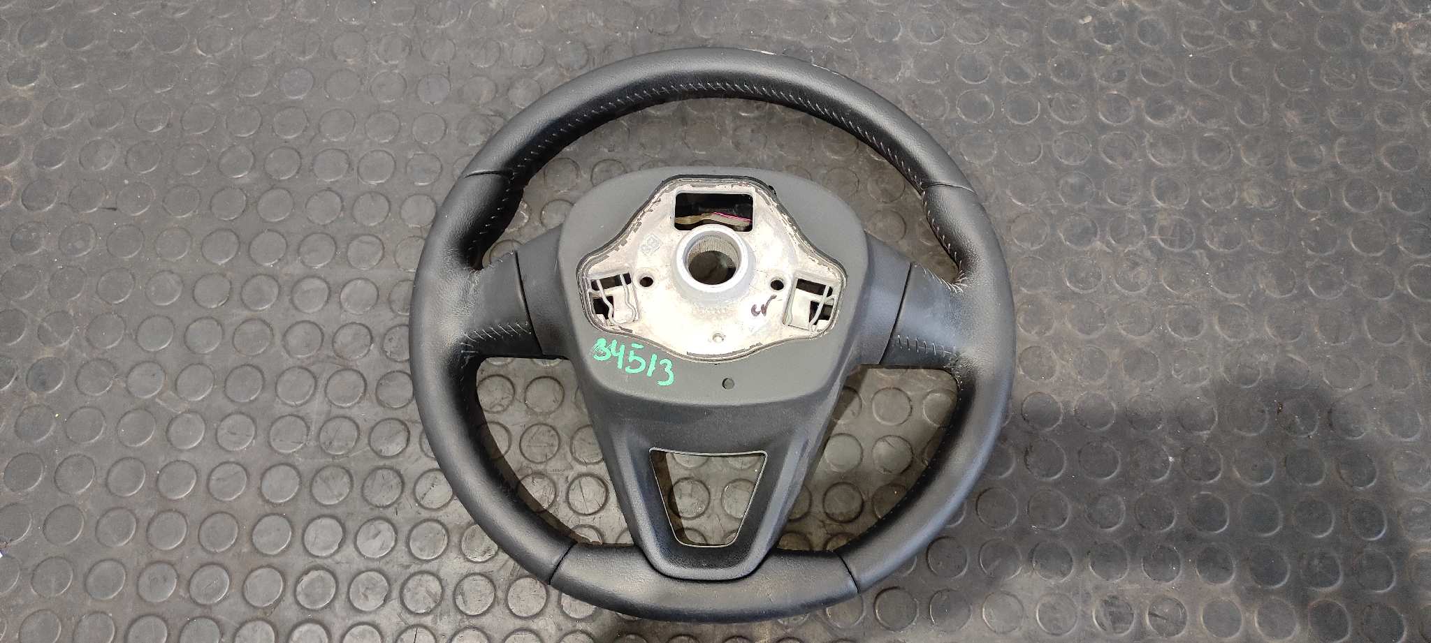 VOLANTE SEAT IBIZA SC (6P5) - vista 5
