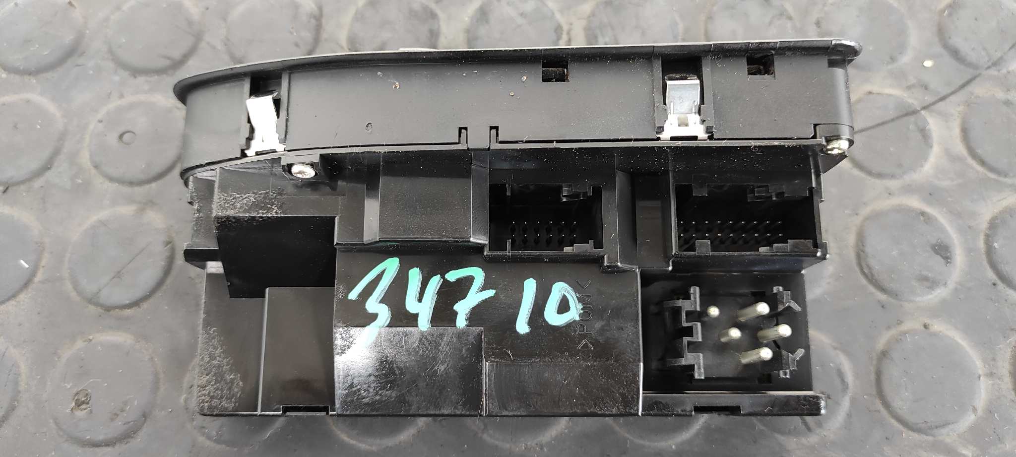 MANDO ELEVALUNAS DELANTERO IZQUIERDO BMW SERIE 5 BERLINA (E39) - vista 5