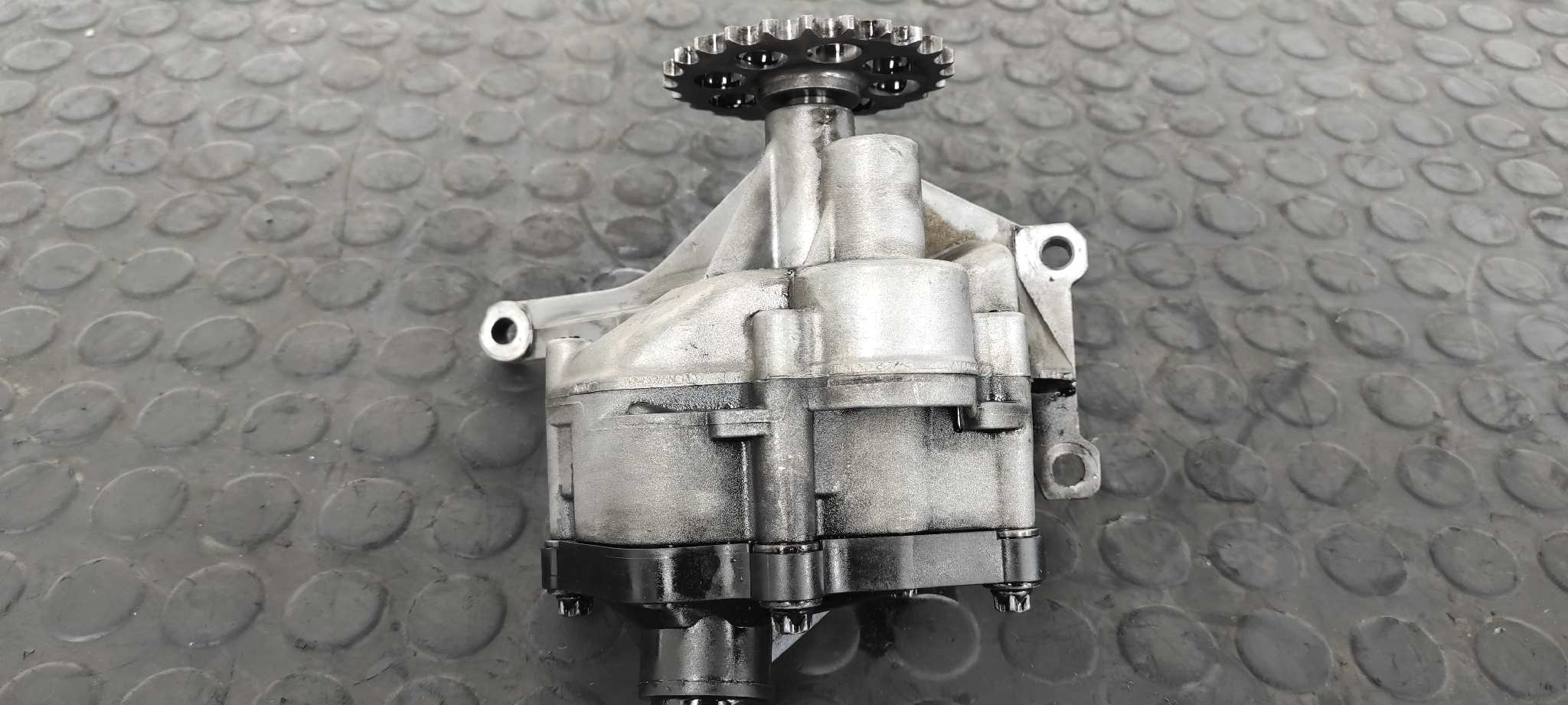 BOMBA ACEITE MERCEDES-BENZ VITO CAJA CERRADA 6.03 -> - vista 7