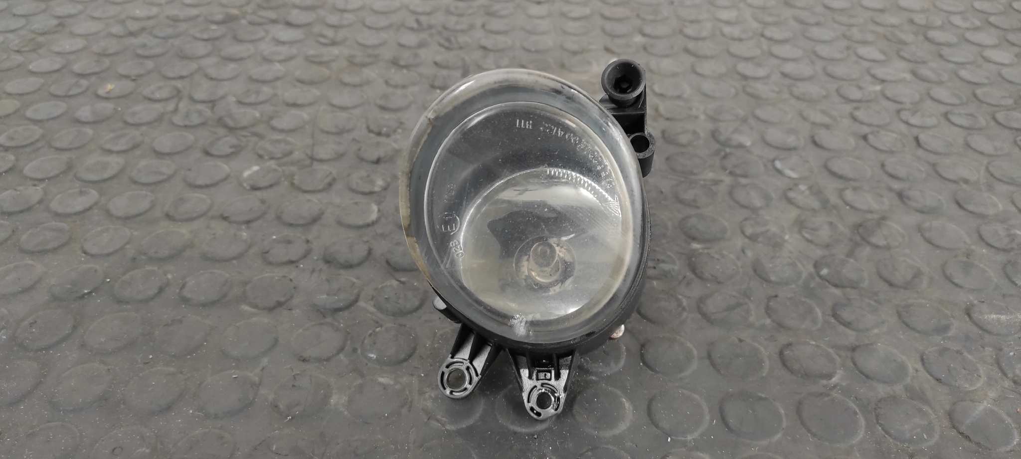 FARO ANTINIEBLA DERECHO AUDI A4 BERLINA (8E)