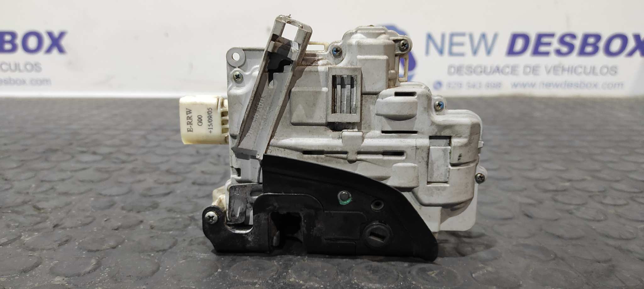 CERRADURA PUERTA TRASERA DERECHA AUDI A3 SPORTBACK (8P) - vista 3