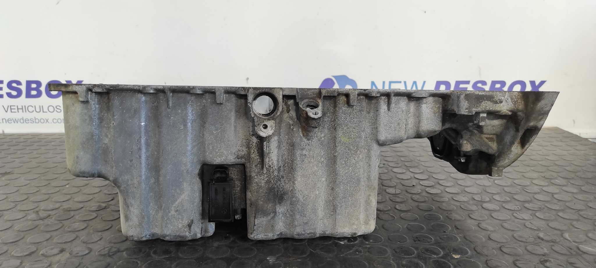 CARTER MERCEDES-BENZ VITO CAJA CERRADA 6.03 -> - vista 4