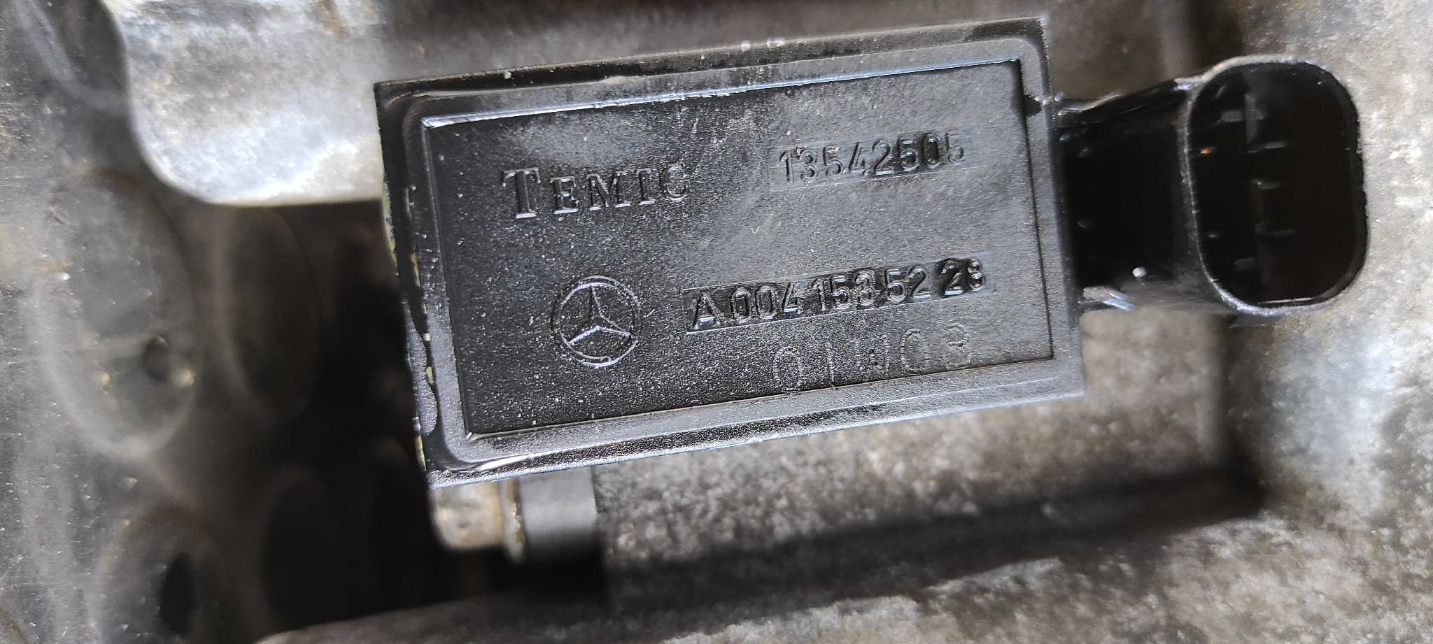 CARTER MERCEDES-BENZ VITO CAJA CERRADA 6.03 -> - vista 6