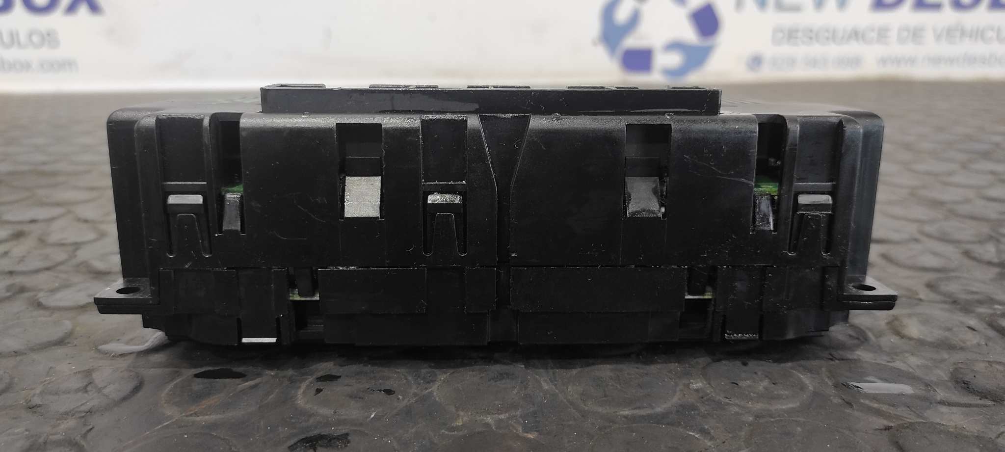 MANDO CLIMATIZADOR VOLKSWAGEN PASSAT BERLINA (3B3) - vista 6