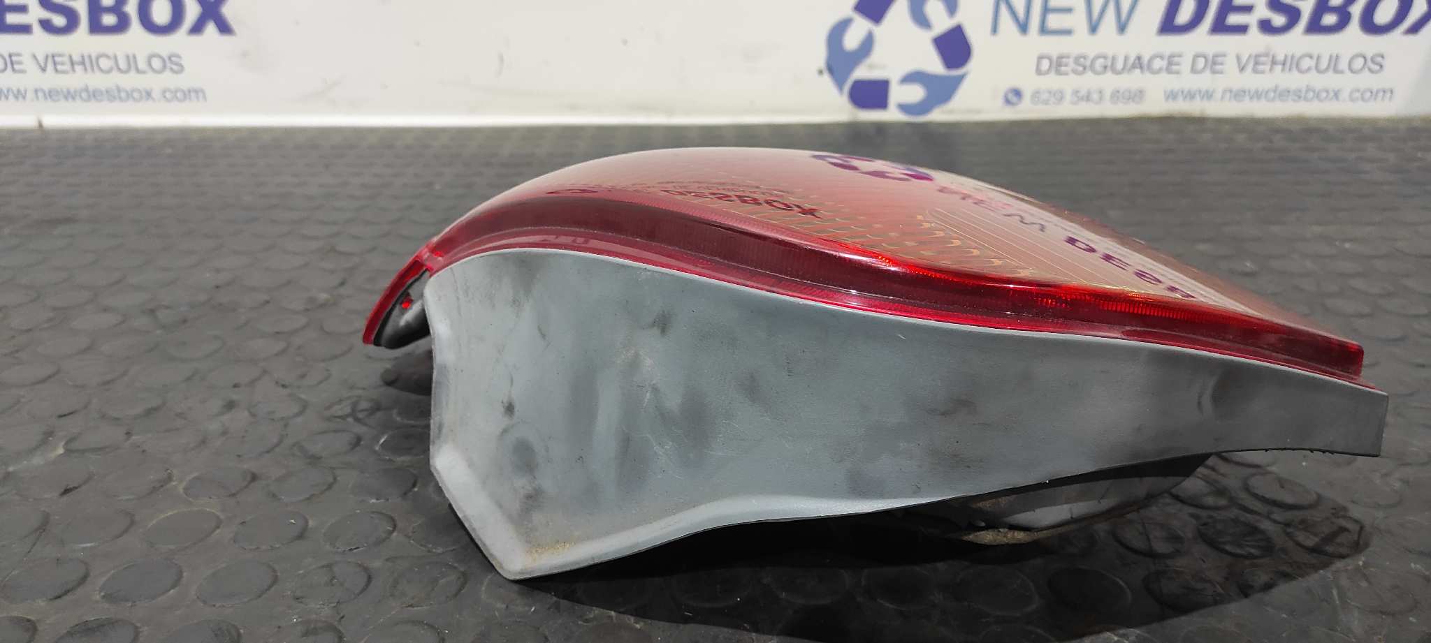 PILOTO TRASERO DERECHO TOYOTA YARIS (NCP1/NLP1/SCP1) - vista 2