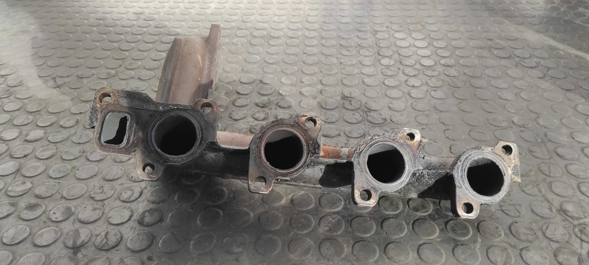 COLECTOR ESCAPE MERCEDES-BENZ VITO CAJA CERRADA 6.03 -> - vista 4