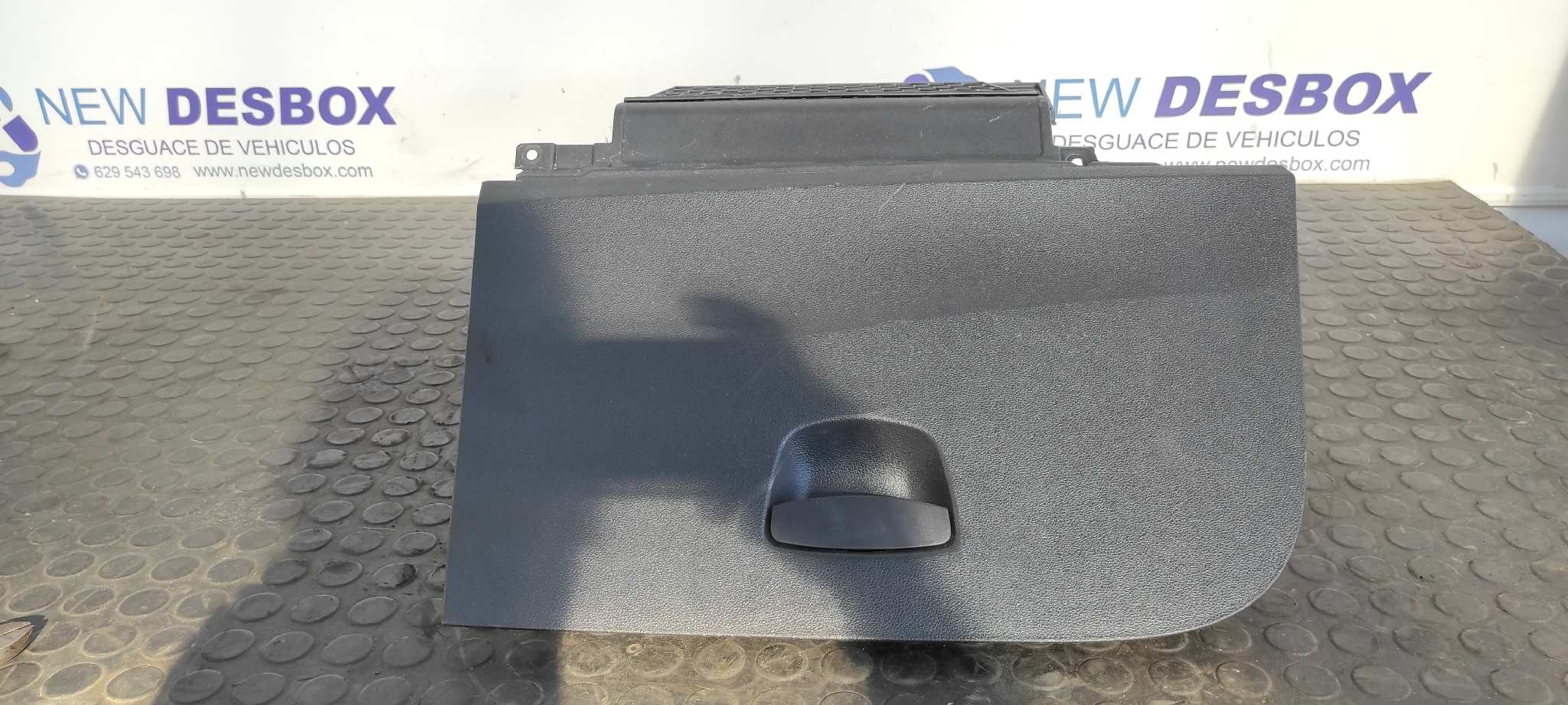 GUANTERA SEAT IBIZA SC (6P5)