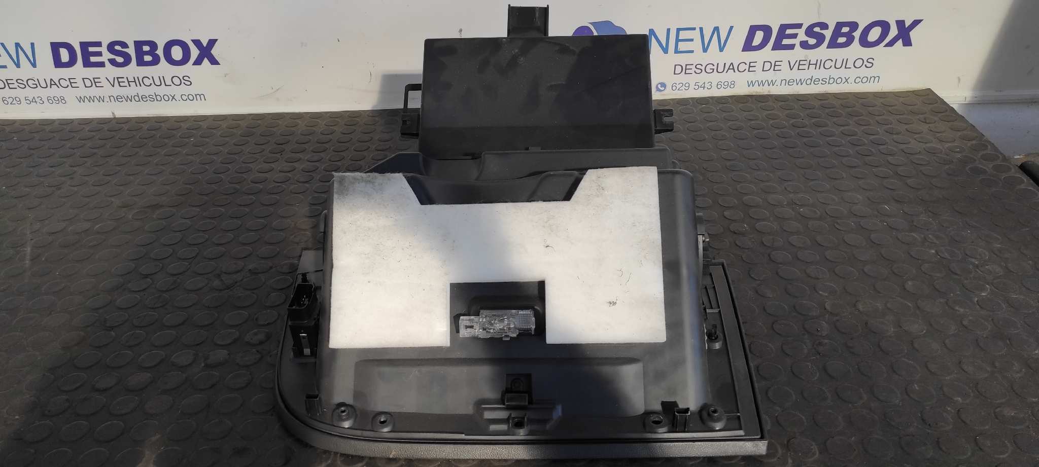 GUANTERA SEAT IBIZA SC (6P5) - vista 5