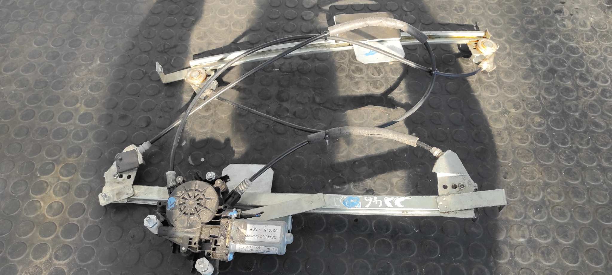 ELEVALUNAS DELANTERO DERECHO BMW MINI (R50,R53)