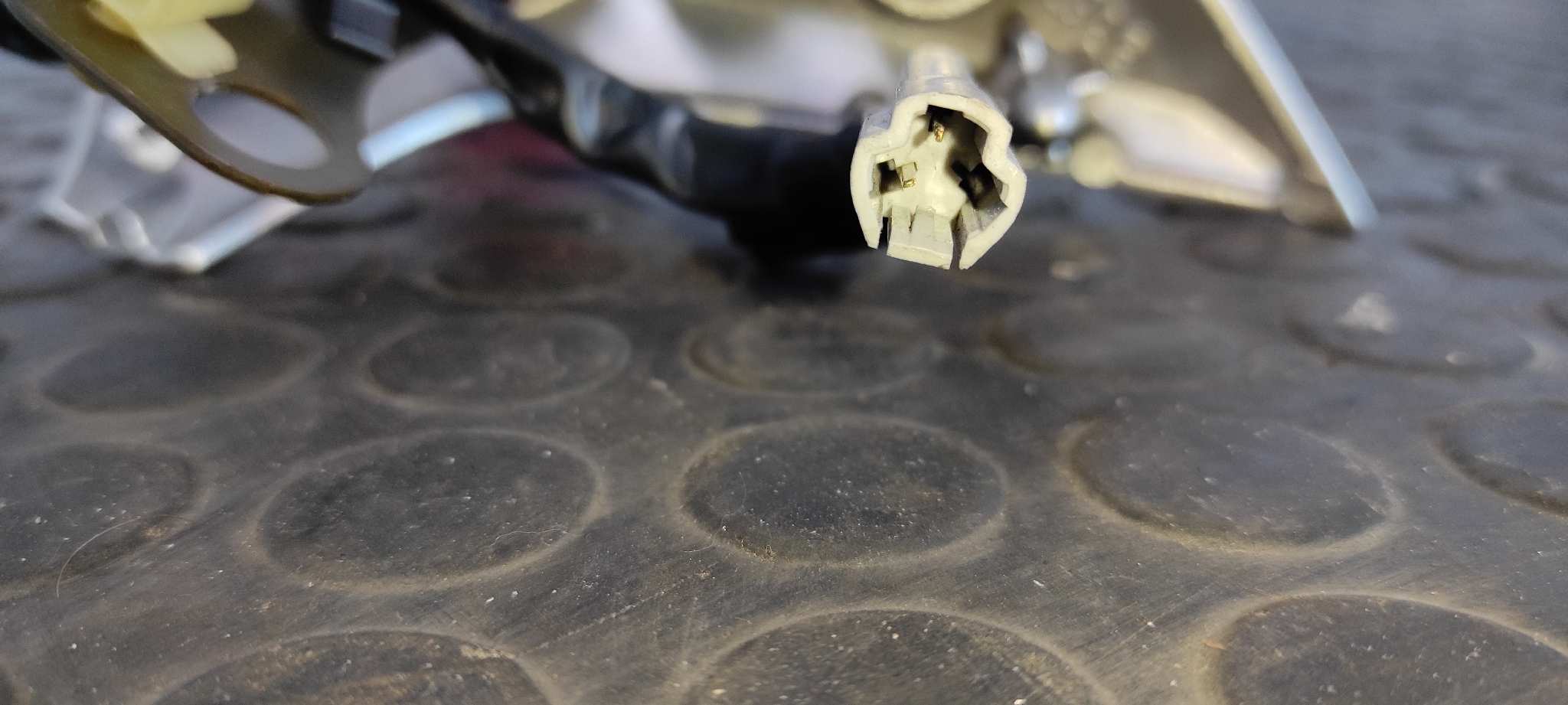 PILOTO DELANTERO DERECHO YAMAHA FZ 1 / FZ 6 FAZER - vista 2