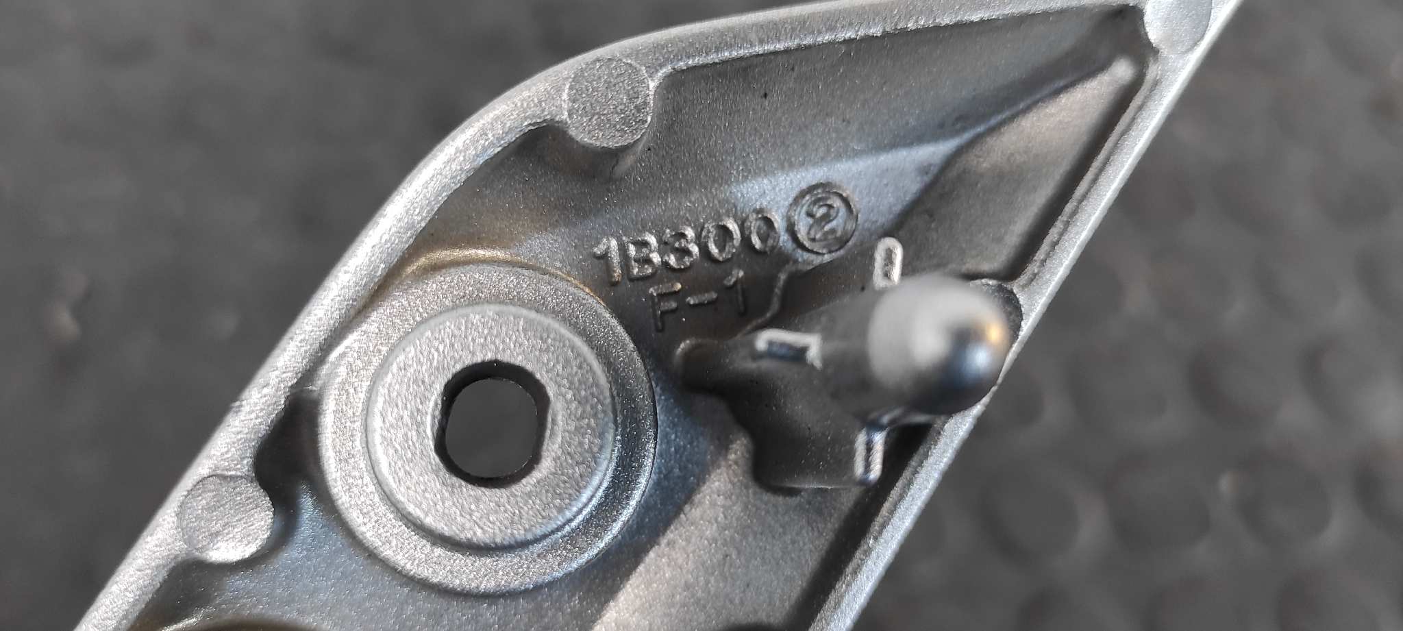 PILOTO DELANTERO DERECHO YAMAHA FZ 1 / FZ 6 FAZER - vista 6