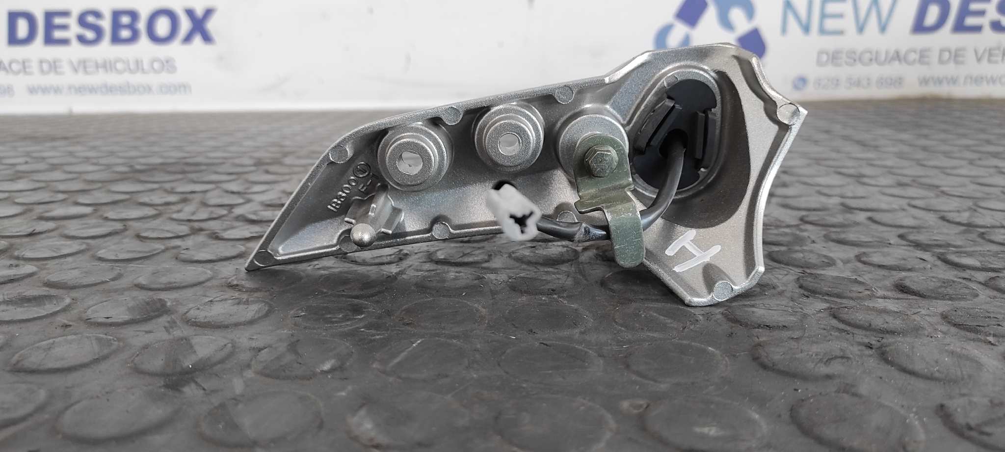 PILOTO DELANTERO IZQUIERDO YAMAHA FZ 1 / FZ 6 FAZER - vista 2