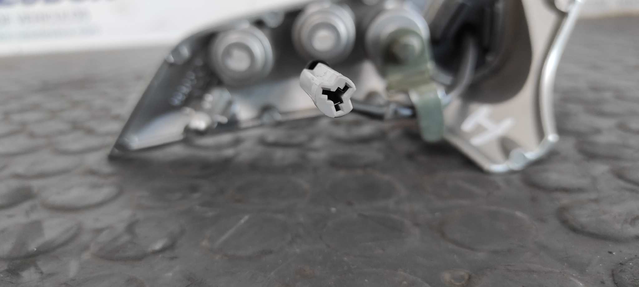 PILOTO DELANTERO IZQUIERDO YAMAHA FZ 1 / FZ 6 FAZER - vista 5