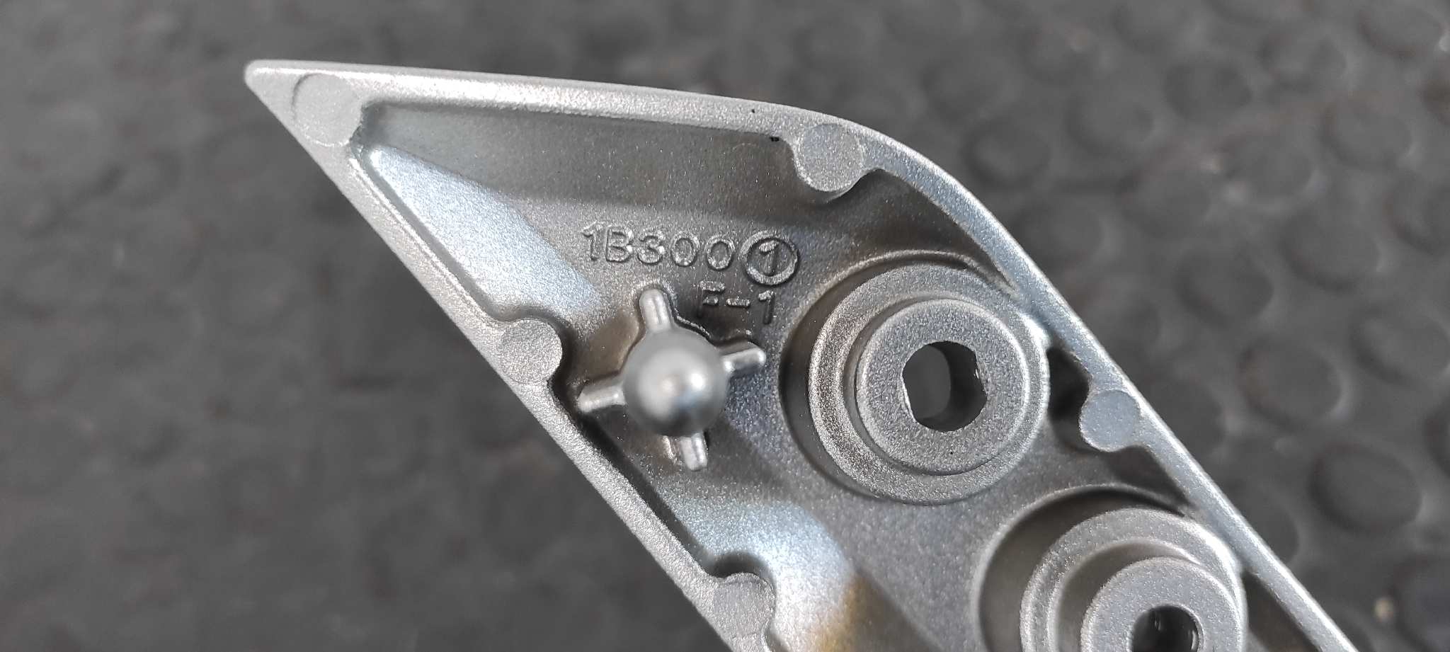 PILOTO DELANTERO IZQUIERDO YAMAHA FZ 1 / FZ 6 FAZER - vista 3