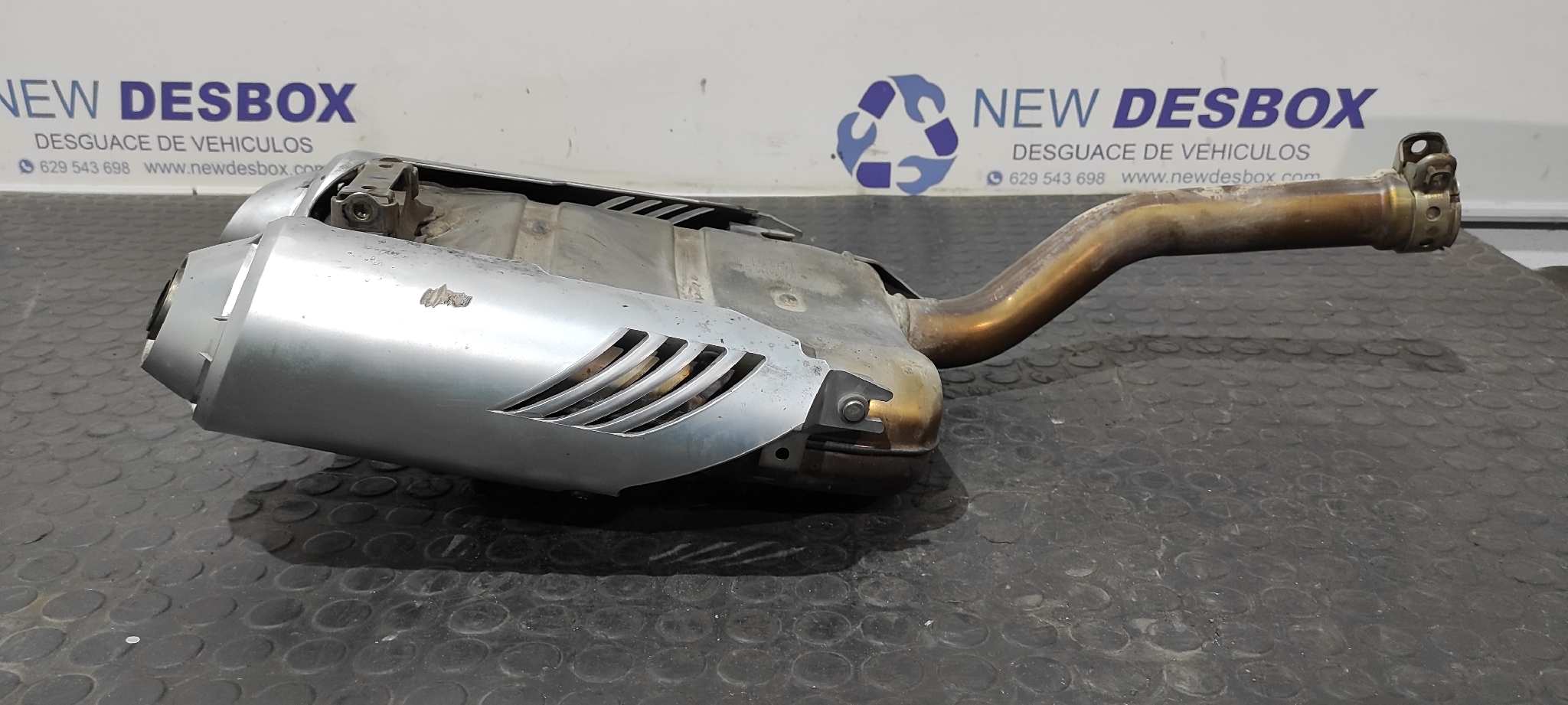 TUBO DE ESCAPE YAMAHA FZ 1 / FZ 6 FAZER - vista 9