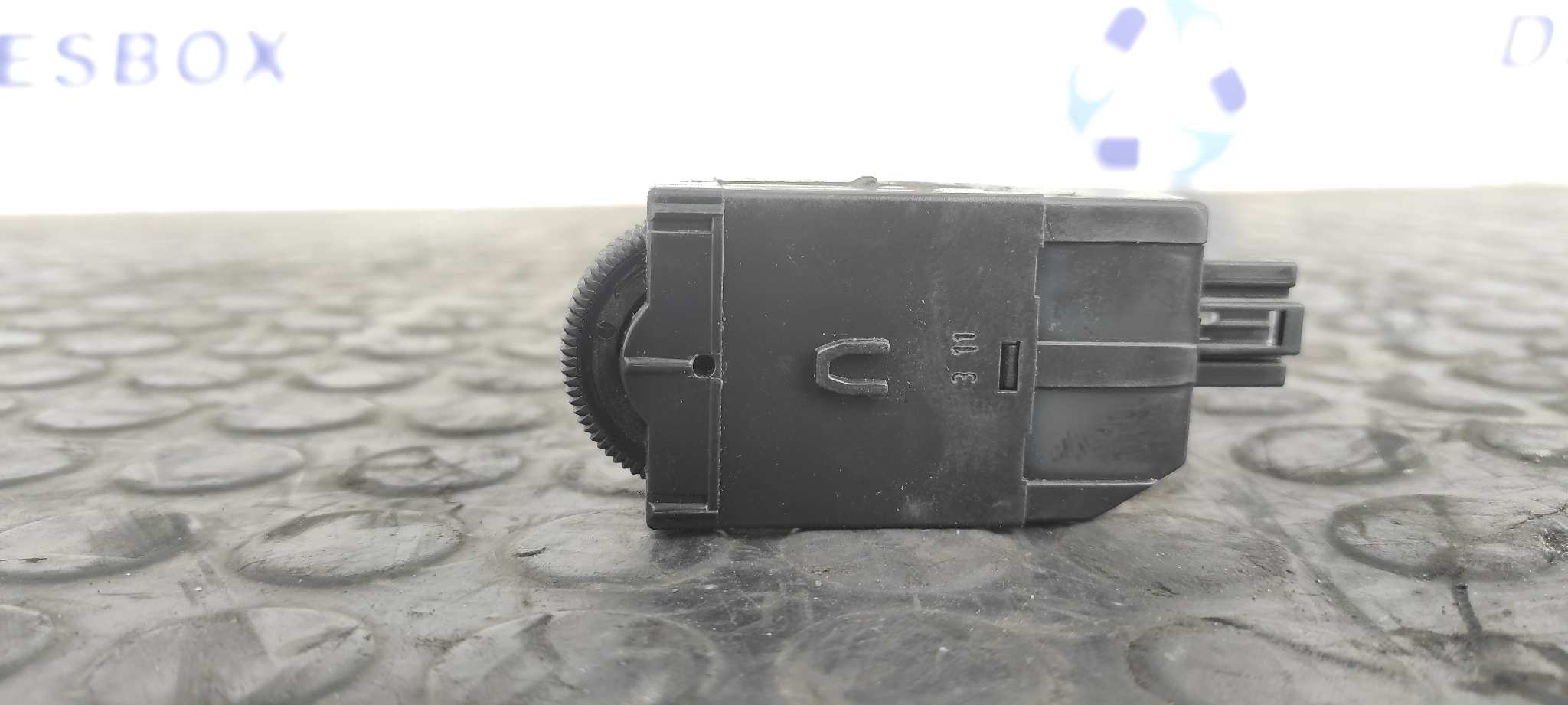 INTERRUPTOR MITSUBISHI CARISMA BERLINA 5 (DA0) - vista 3