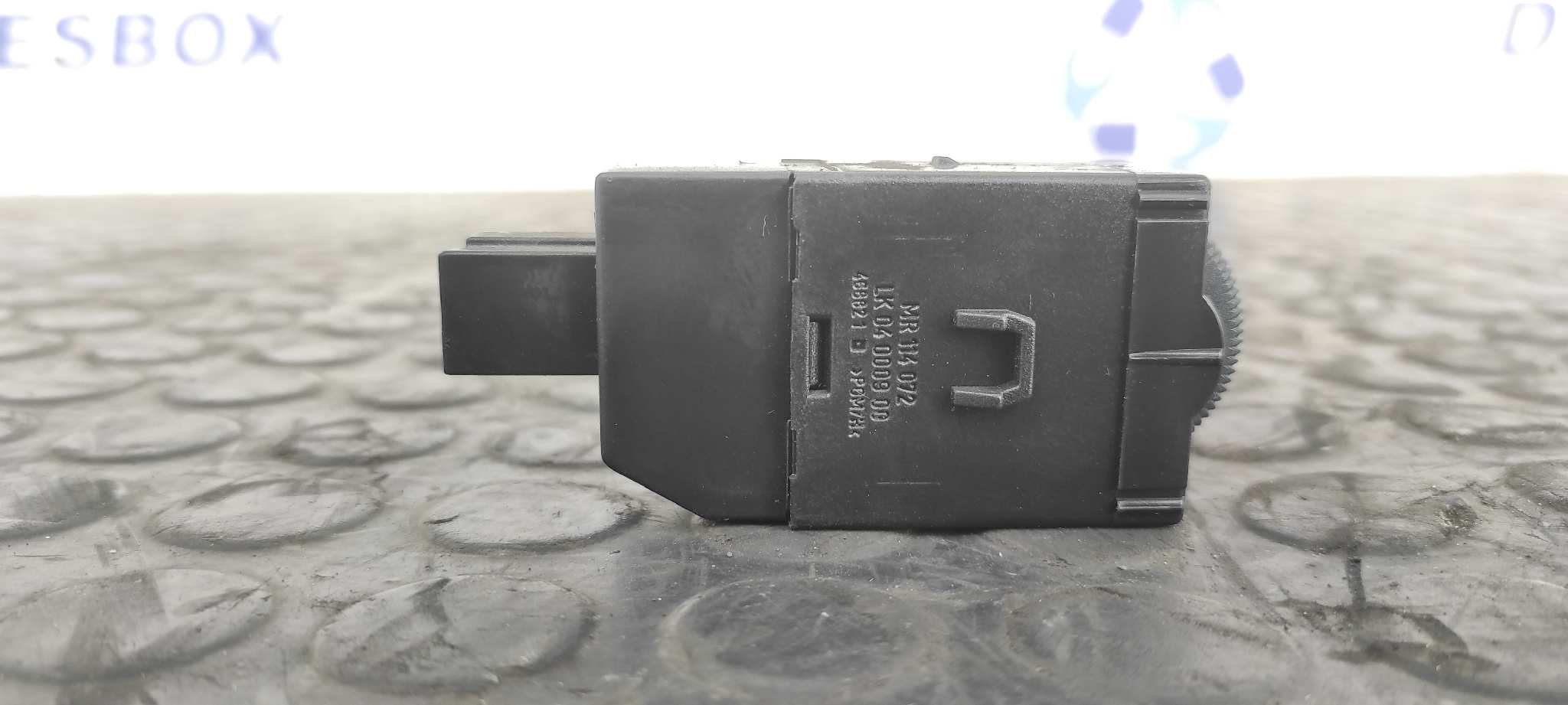 INTERRUPTOR MITSUBISHI CARISMA BERLINA 5 (DA0) - vista 2