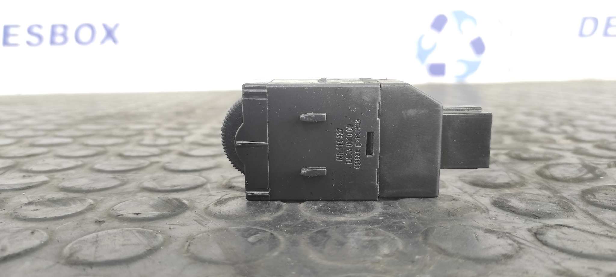 INTERRUPTOR MITSUBISHI CARISMA BERLINA 5 (DA0) - vista 3