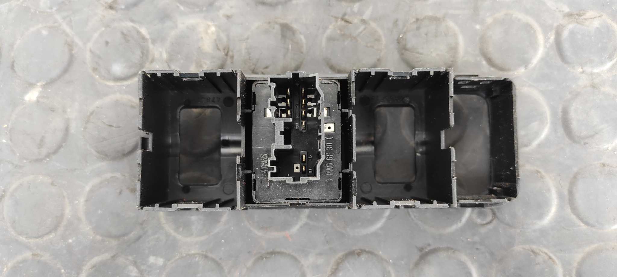 MANDO RETROVISOR MITSUBISHI CARISMA BERLINA 5 (DA0) - vista 4