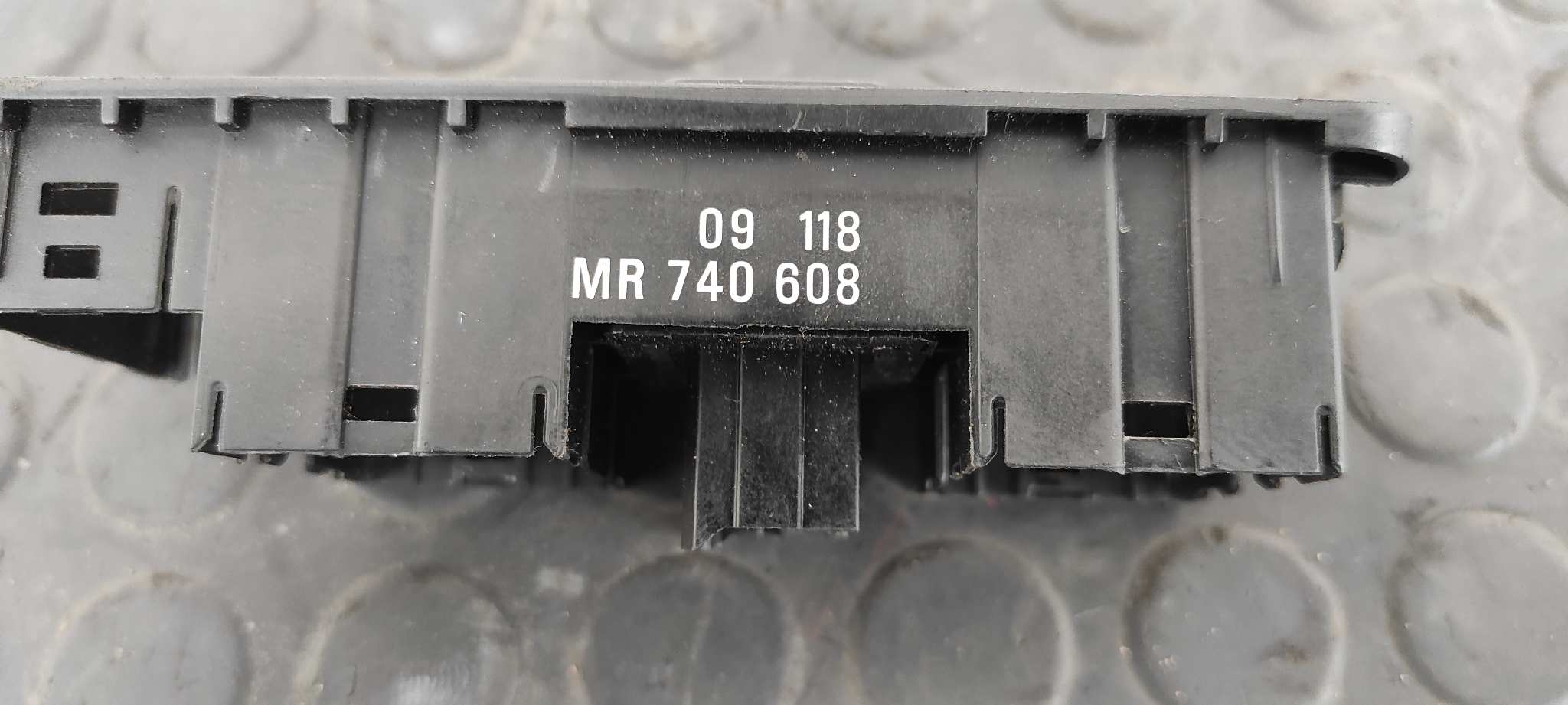 MANDO RETROVISOR MITSUBISHI CARISMA BERLINA 5 (DA0) - vista 3