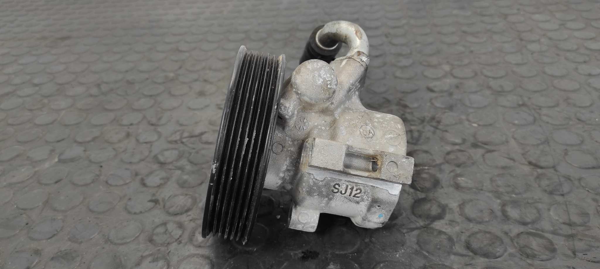 BOMBA DIRECCION CHEVROLET CAPTIVA - vista 3